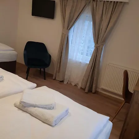 Hotel U Cisare Mirosovice