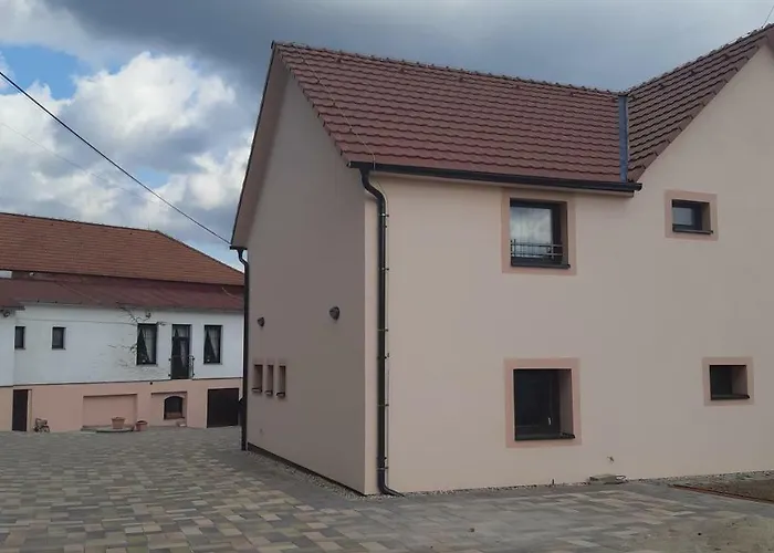 Hotel U Cisare Mirosovice